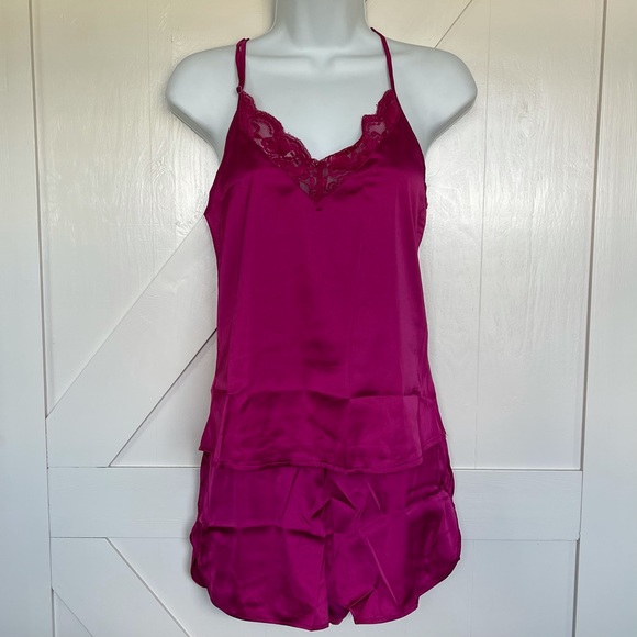 Fuchsia two piece pajama set shorts and tank top - Picture 5 of 5